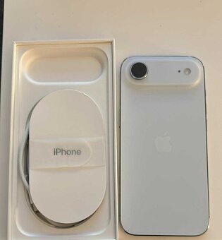 iPhone Air 256 GB Sky Blue - 6