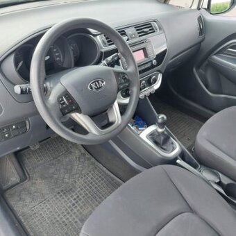 KIA Rio 1,25 CVVT - 6