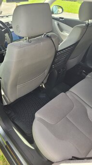 Predám passat B6 4x4 diesel 2,0 103kw. Rok 2006 - 6