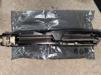 ASUS ROG STRIX GeForce RTX 2060 SUPER OC 8GB - 6