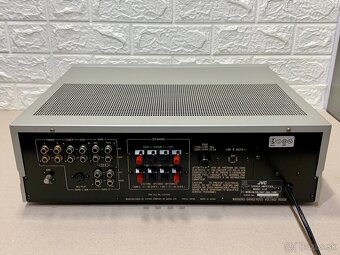 JVC A-X5 …. Stereo zosilovač. JVC T-X6L …. Stereo tuner - 6