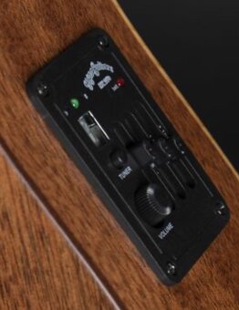 Elektroakustická gitara značky SIGMA - 6