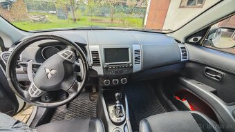 Mitsubishi Outlander 2.2 / diesel / 4x4 SUV / 7.miestne - 6