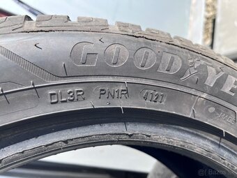 Zimne pneu GoodYear 215/55 R17 - 6