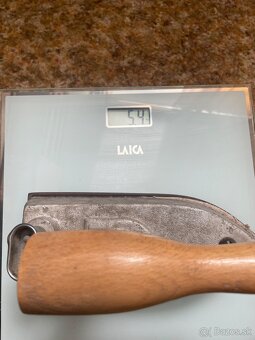 Stará železná žehlička 5,4kg s drevenou rúčkou - 6