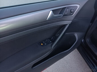 Volkswagen Golf, 1,6 TDi-81 kw,r.2014,d.klima - 6