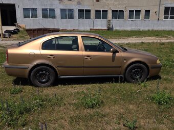 Octavia 1 1,6 - 6