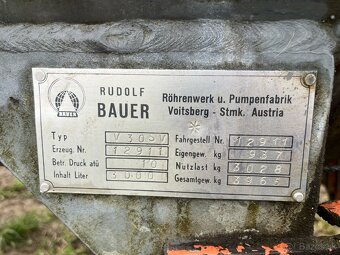 Predám fekálny voz BAUER V30SV - 3000 litrov - 6