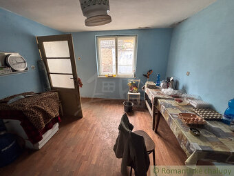 Starší rodinný dom s 20 á pozemkom v Sasinkove na predaj - 6