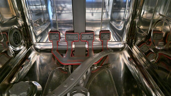 Predám vstavanú umývačku riadu Whirlpool WIO3T223PF - 6