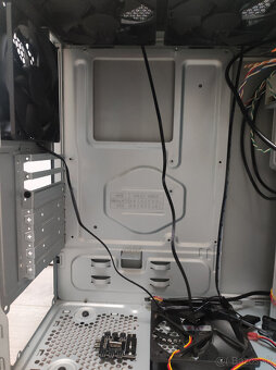 PC SKRINKA - Cooler Master + 5x 120MM Ventilátor - 6