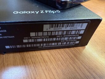 Samsung Z Flip5. 8GB/256GB - 6