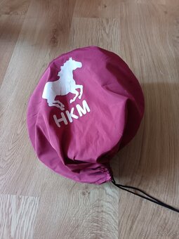 dievčenský prilba na kone - 6