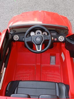 Elektrické autíčko Mercedes GLK - 6