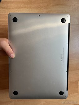 MacBook Air 13" (2014) – i5, 4GB RAM, 128GB SSD - 6