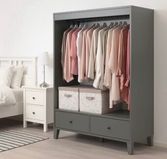 Predám kvalitnú skriňu Ikea - 6
