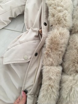 Zimny kabat s kozusinou - 6