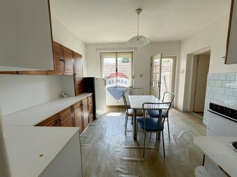 Rekonštrukcia podľa vašich predstáv? Tento dom vám dá voľnos - 6