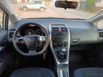 Toyota Auris 1,33 Benzín-67500 km - 6