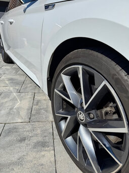 Škoda Superb 2.0 TDi 4x4 Sportline - 6