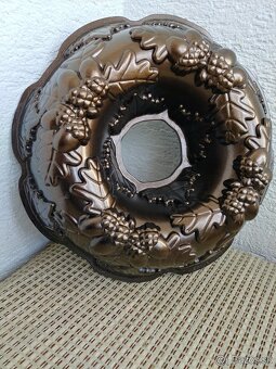 Forma na kolac / babovku AUTUMN WREATH, zn.Nordic Ware - 6