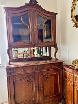 Starožitný drevený príborník - 6