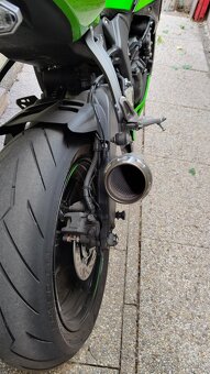 Kawasaki Ninja ZX-6R - 6