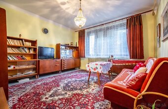 5-izbový RD v obci MADUNICE,o výmere 240 m2, pozemok 706 m2 - 6