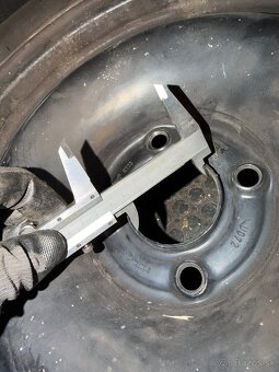 185/65R15 zimné na plechových diskoch 4x108 - 6