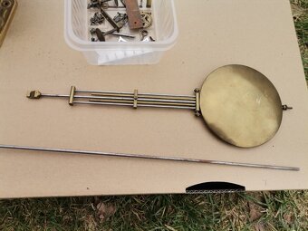 Stroj s kyvadlom na starožitné hodiny - 6