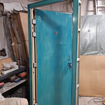 Predam bezpecnostne dvere - 6