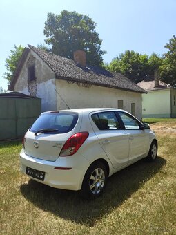 Hyundai i20 1.2i 16V Comfort - 6