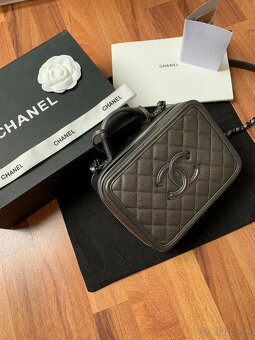 Kožená kabelka Chanel Vanity Taška - 6