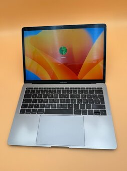 MacBook Pro 13 2017 i5 / 8GB RAM / 256GB SSD - 6