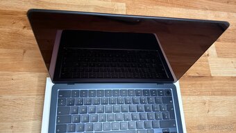 Macbook 13 M3 čip - 6