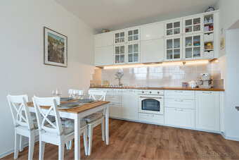 REZERVOVANÉ | NA PREDAJ 3 IZBOVÝ BYT S TERASOU V IKONICKEJ N - 6