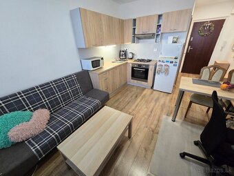 Slnečný a zrekonštruovaný1 izb.byt s balkónom, 45m2 -Hliny 5 - 6