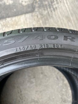 Pirelli  245/40 R19 98V XL runflat - 6