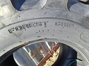 Predam pneumatiku 710/45-26,5 - 6