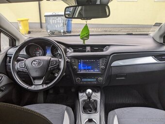 Toyota Avensis 1.8 Valvematic - 6