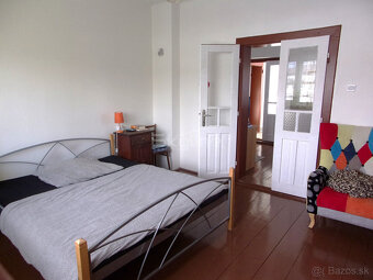 REZERVOVANÉ zariadený rodinný dom, pozemok 1622 m2, Čaka, L - 6