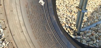 Goodyear 235/75/17,5 - 6