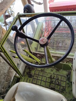 Predám obylný kombajn Claas consul - 6