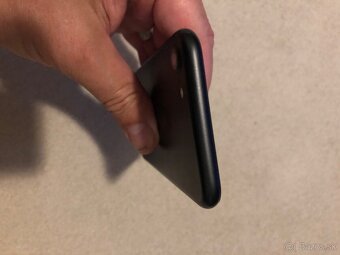Predám iPhone 7.32 GB. - 6