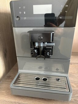 MIELE CM5315 Active kavovar - 6