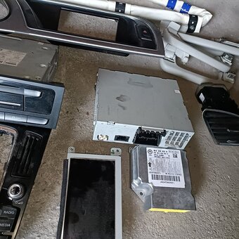 Audi a4 b8,5 rozpredam zostatkove diely - 6