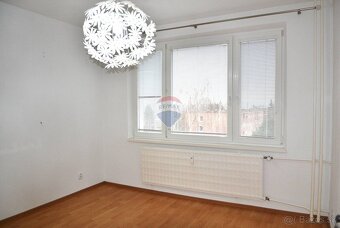 REZERVOVANÉ Na predaj 3izb. byt v meste Poltár - 6