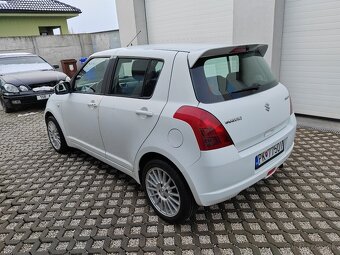 Krídlo Suzuki Swift - 6