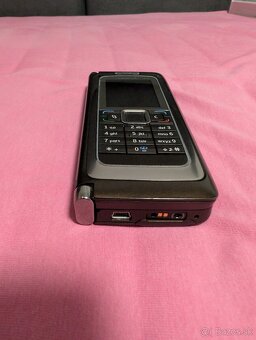 Nokia E90 - 6