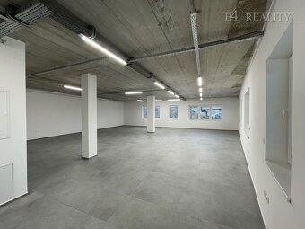 Kancelárske priestory, 171 m2 + terasa 80m2, 5x parkovacie s - 6